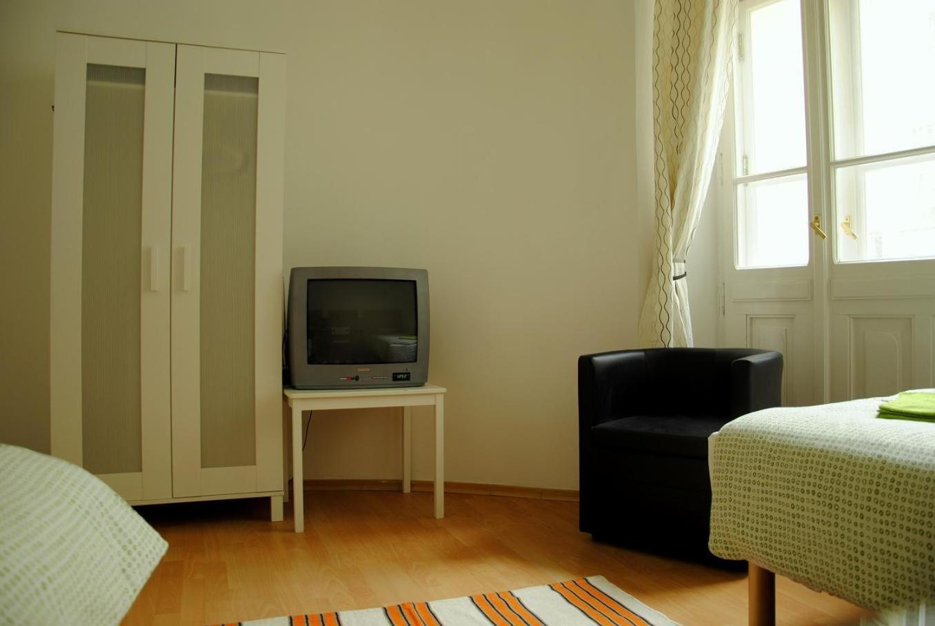 Central Station Hostel Warschau Buitenkant foto